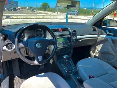 Skoda Octavia, снимка 9 - Автомобили и джипове - 55737463