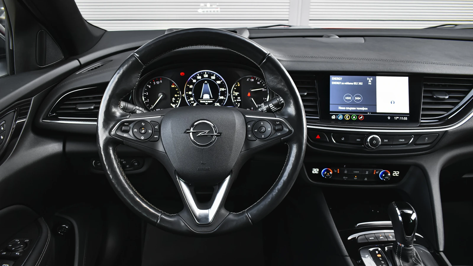 Opel Insignia Sports Tourer 2.0d Business Elegance Automatic - изображение 9