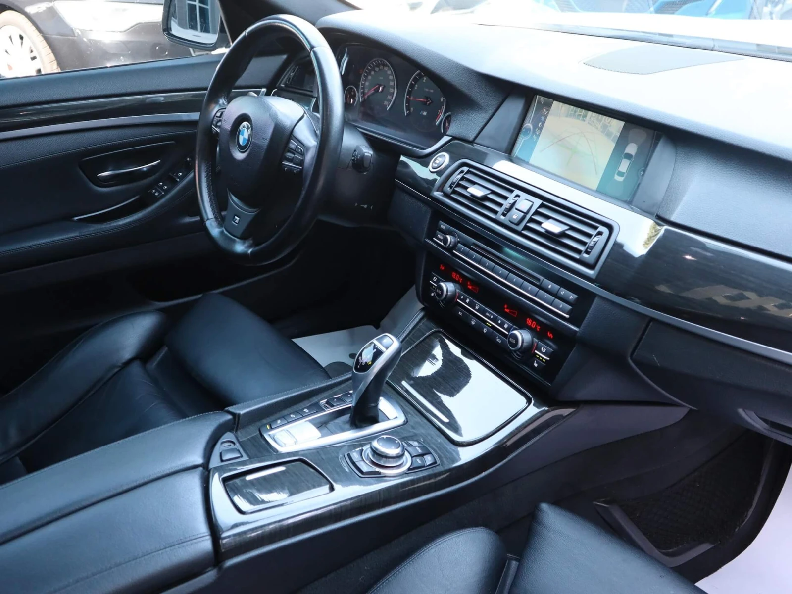 BMW 535 i/xDrive/PDC/M-sport/Подгрев/BiXenon/Камера - изображение 9