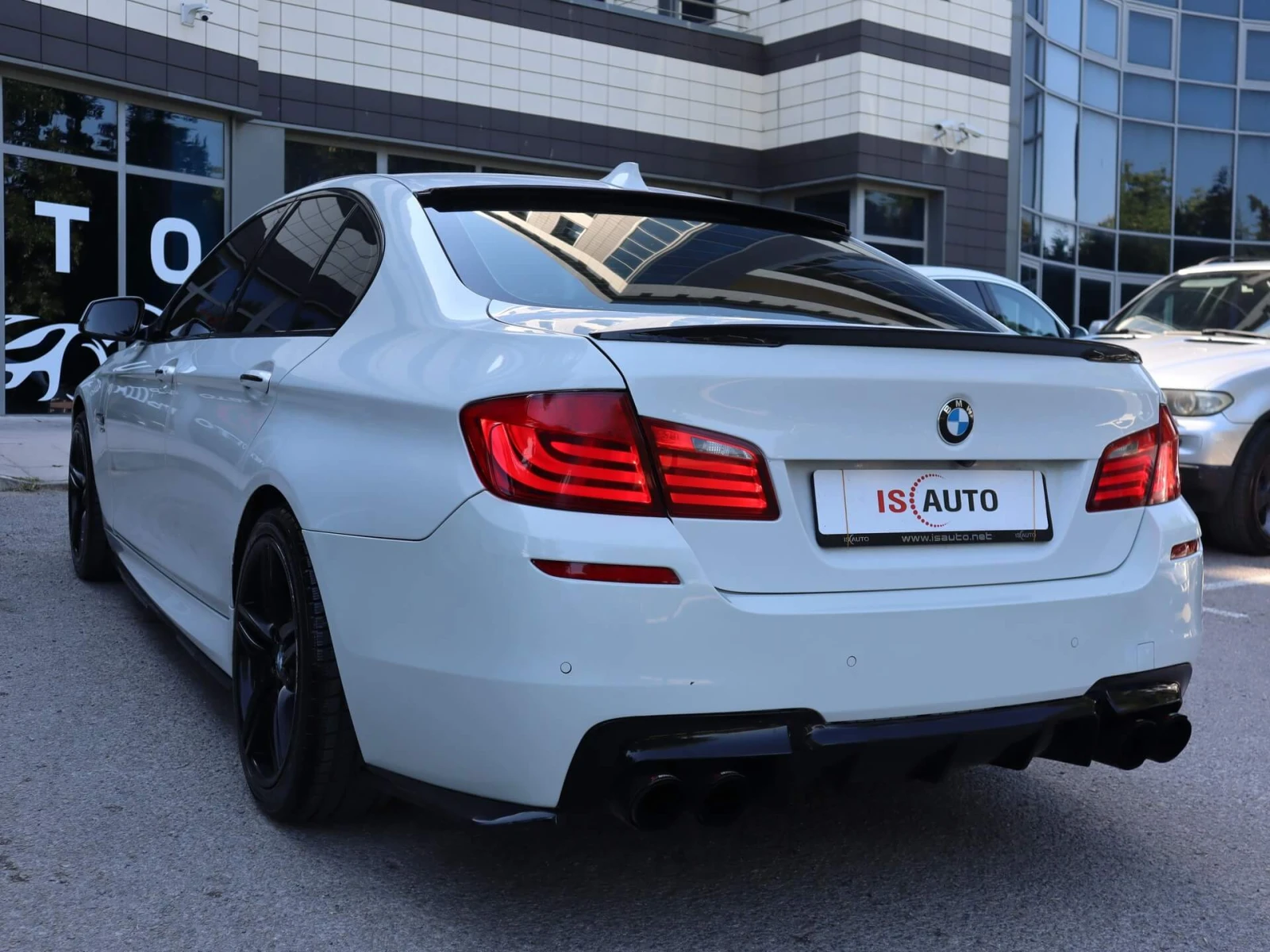 BMW 535 i/xDrive/PDC/M-sport/Подгрев/BiXenon/Камера - изображение 5