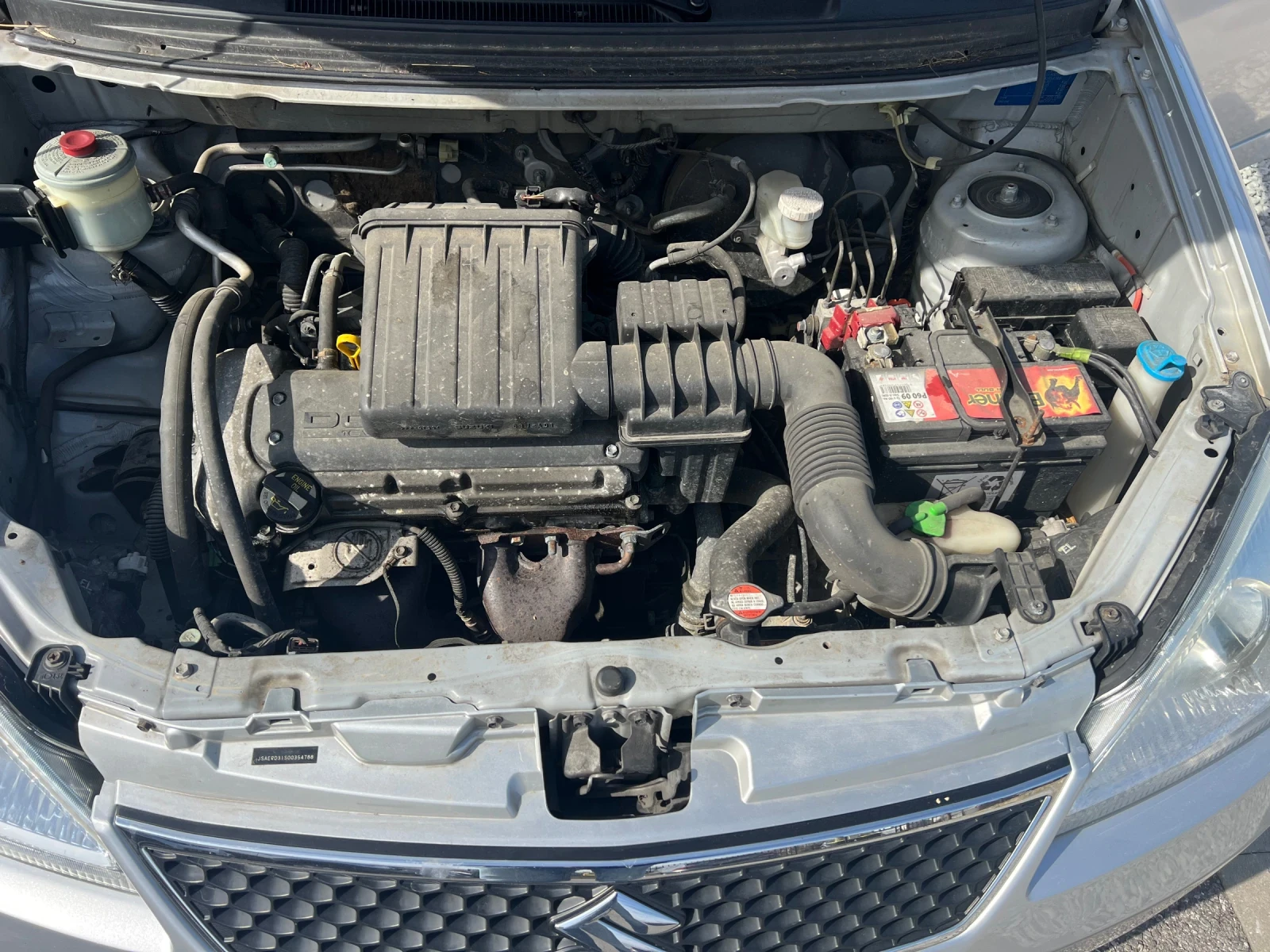 Suzuki Liana Sport 1.6i 4x4 AVTOMAT, снимка 12 - Автомобили и джипове - 53746847