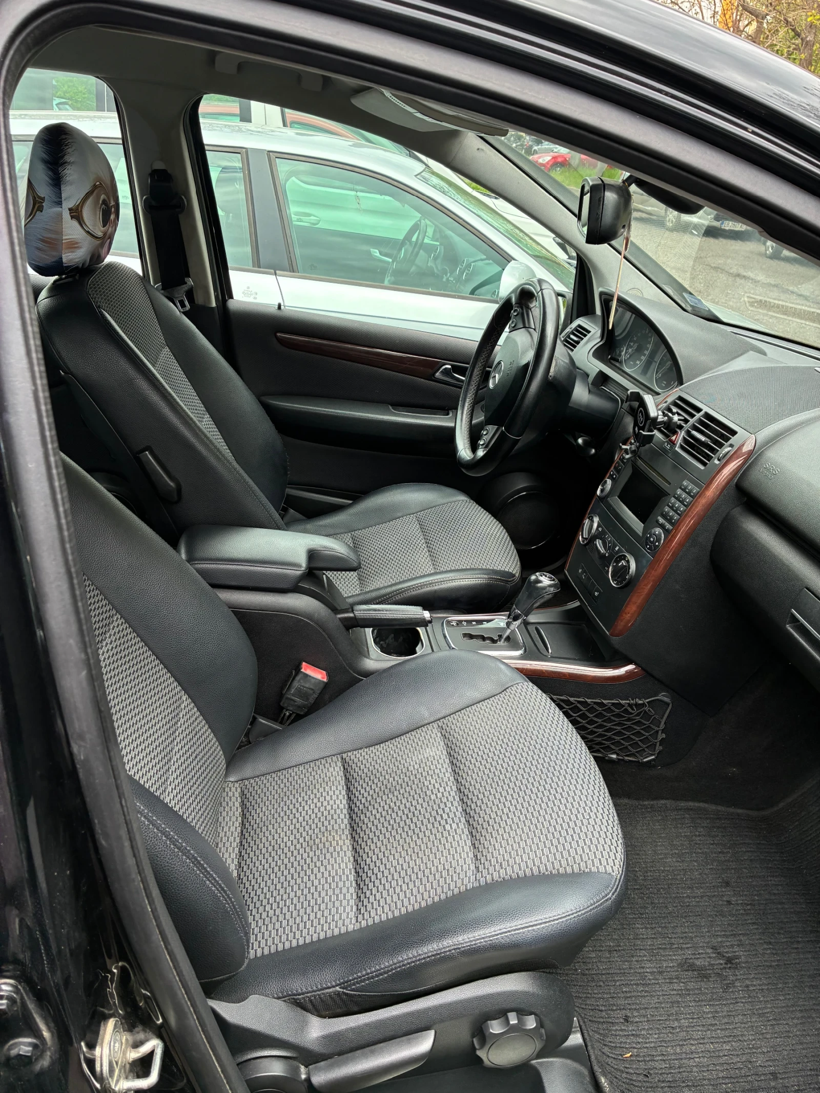 Mercedes-Benz A 180 Elegance, снимка 6 - Автомобили и джипове - 54583288