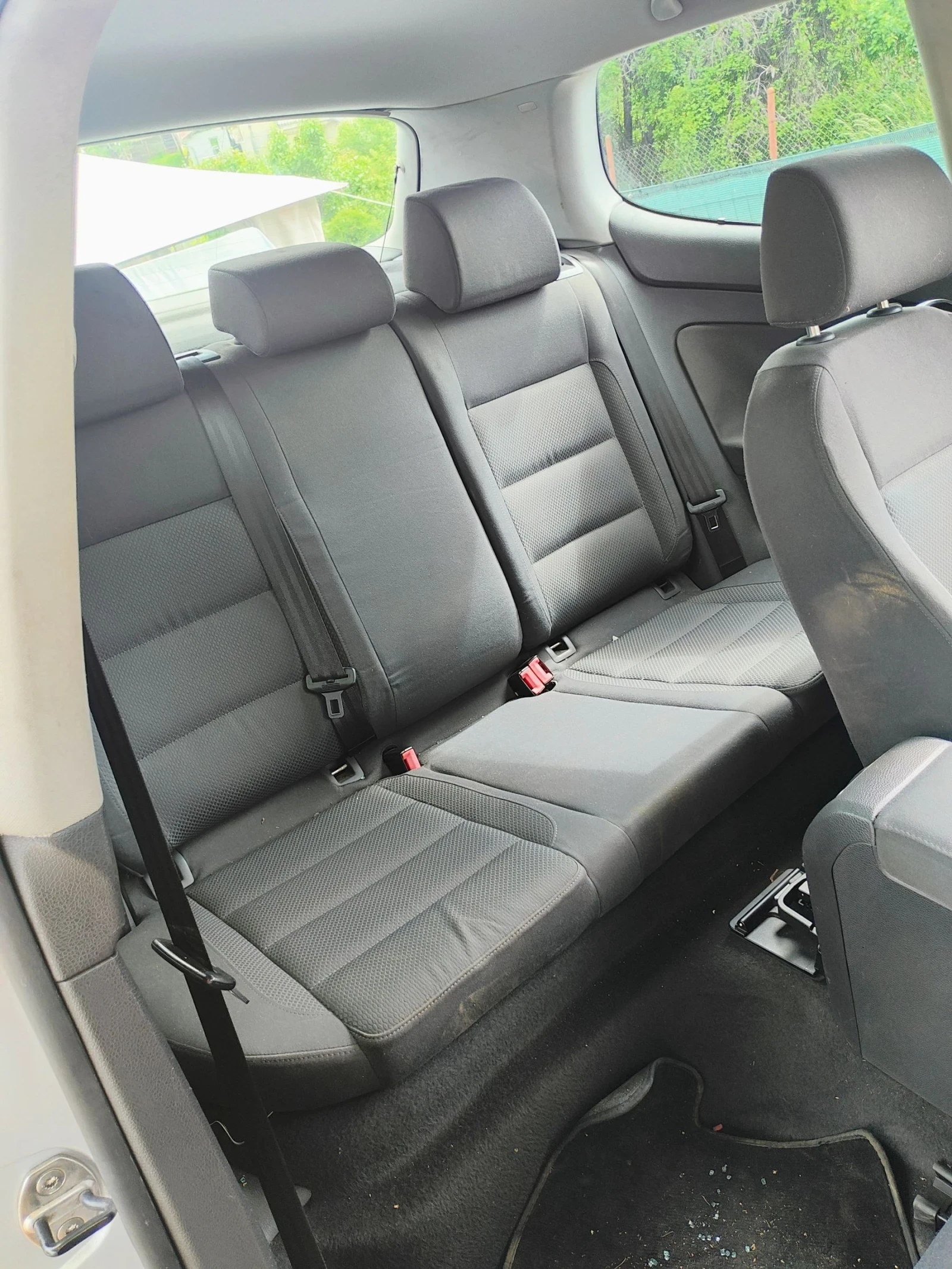VW Golf 1.6 фси , снимка 10 - Автомобили и джипове - 54657915