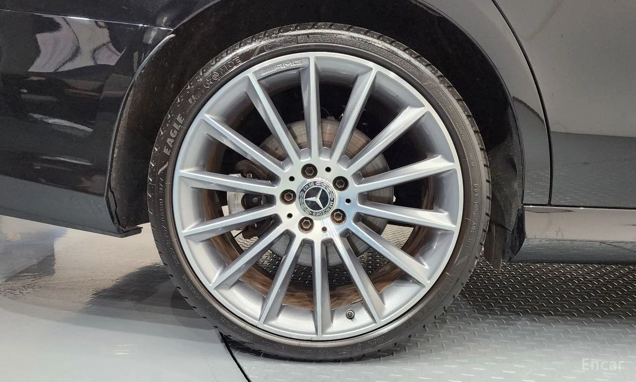 Mercedes-Benz E 350 AMG LINE* 4MATIC* ПОДГРЕВ* НАВИГАЦИЯ* 2 КЛЮЧА, снимка 15 - Автомобили и джипове - 54855567