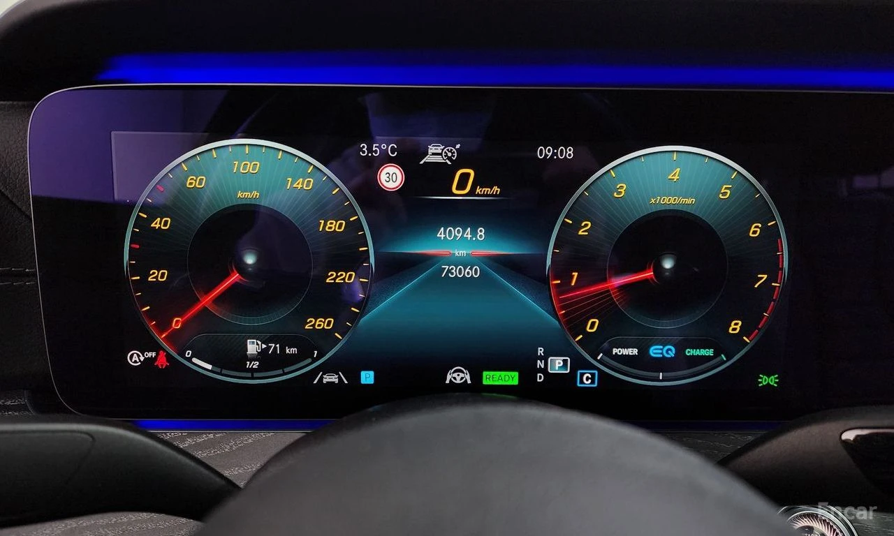 Mercedes-Benz E 350 AMG LINE* 4MATIC* ПОДГРЕВ* НАВИГАЦИЯ* 2 КЛЮЧА, снимка 5 - Автомобили и джипове - 54855567