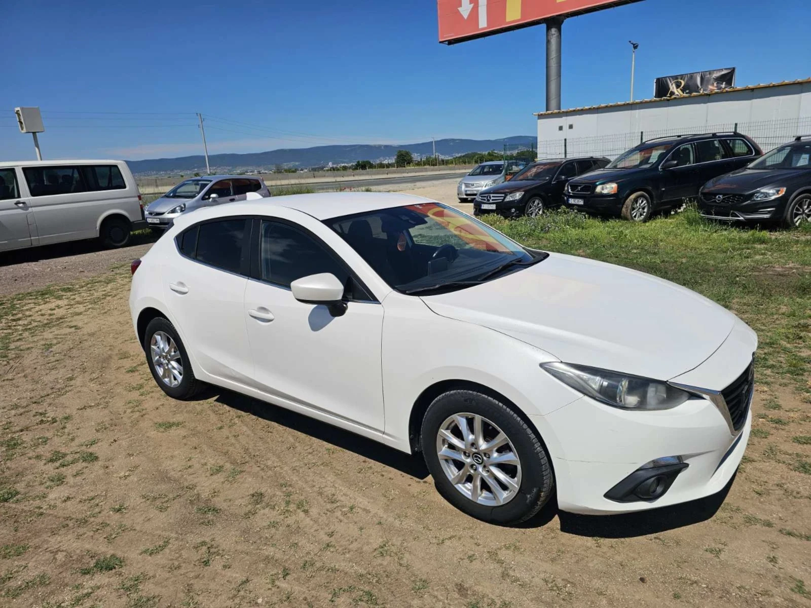 Mazda 3, снимка 4 - Автомобили и джипове - 54909339