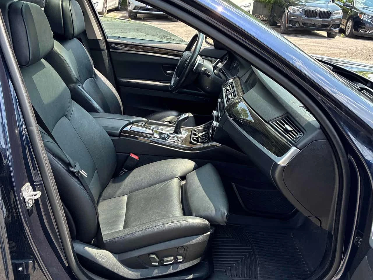 BMW 535 * 535i xDrive * CARFAX * ЦЕНА ДО БГ, снимка 17 - Автомобили и джипове - 55243105