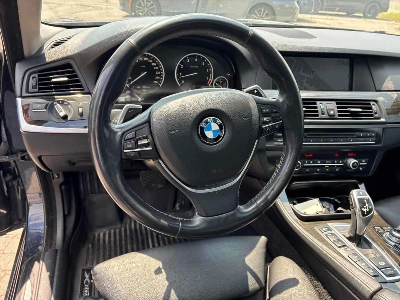 BMW 535 * 535i xDrive * CARFAX * ЦЕНА ДО БГ, снимка 14 - Автомобили и джипове - 55243105