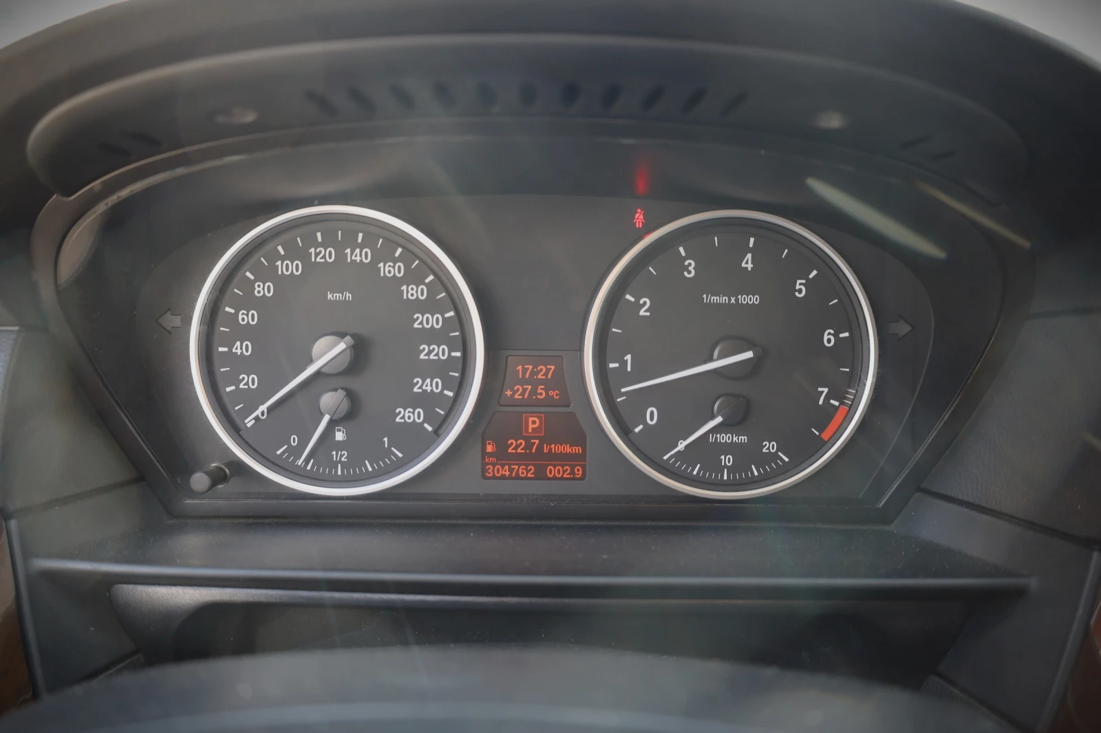BMW 530  Бензин, снимка 11 - Автомобили и джипове - 55259833