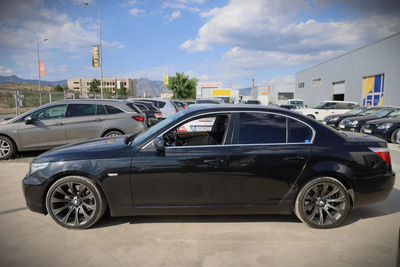 BMW 530  Бензин, снимка 3 - Автомобили и джипове - 55259833
