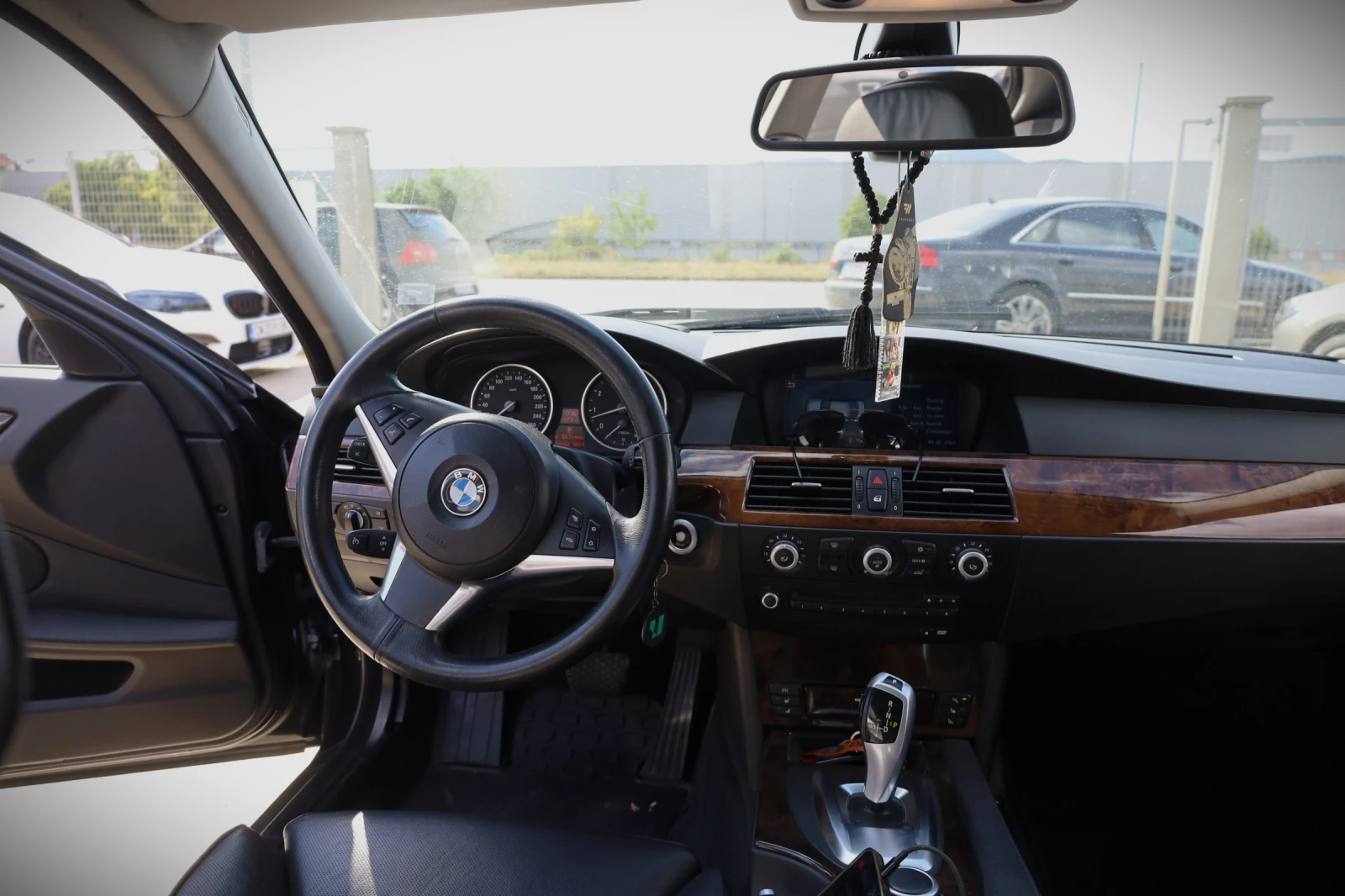 BMW 530  Бензин, снимка 9 - Автомобили и джипове - 55259833