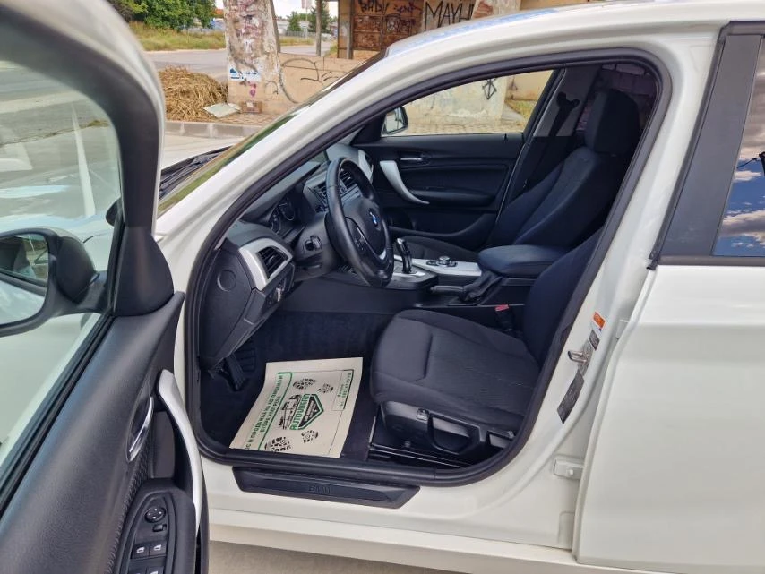 BMW 116 1.6i-136к.с-Автоматик-Нави-Подгрев на седалките, снимка 8 - Автомобили и джипове - 55665189