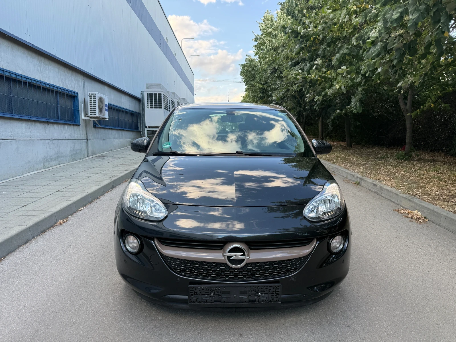 Opel Adam 1.4i, снимка 2 - Автомобили и джипове - 55667484