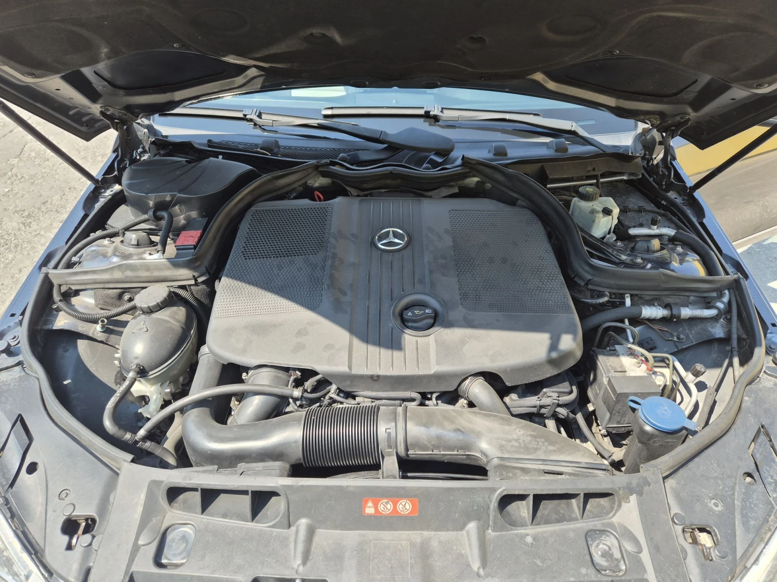 Mercedes-Benz C 220, снимка 10 - Автомобили и джипове - 55747999