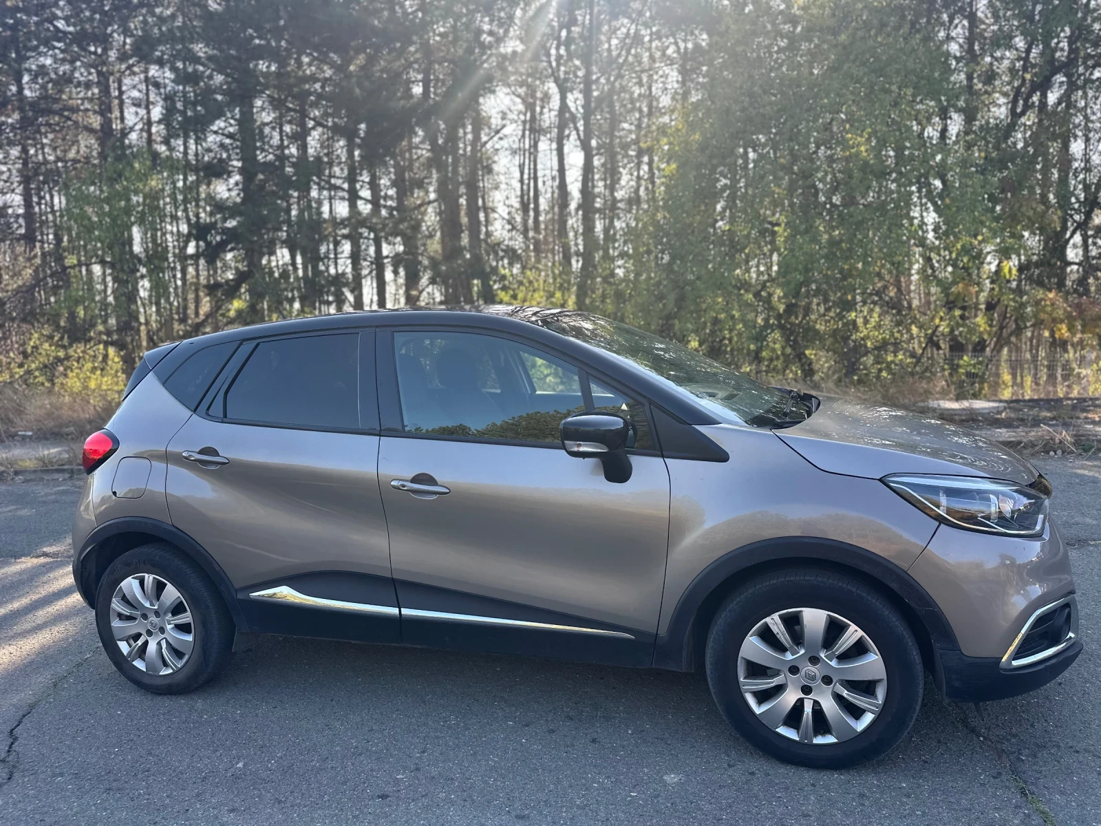 Renault Captur 1.5 tdi, снимка 4 - Автомобили и джипове - 56531298