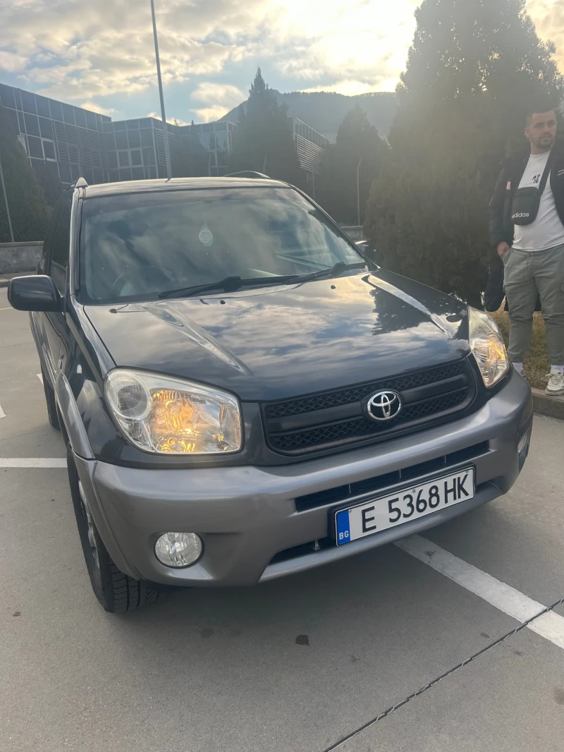 Toyota Rav4, снимка 6 - Автомобили и джипове - 48559575