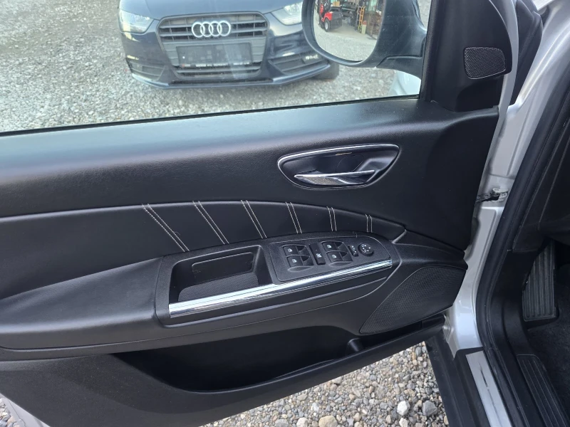 Lancia Delta 1.6 MJET ИТАЛИЯ , снимка 12 - Автомобили и джипове - 49474908