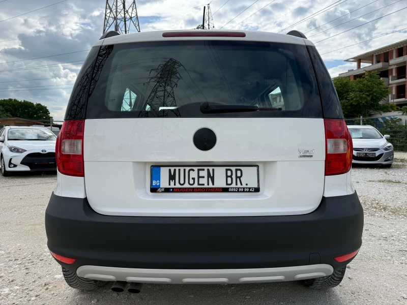 Skoda Yeti 1.6 TDI / 2011 / EURO 5A / ИТАЛИЯ, снимка 7 - Автомобили и джипове - 50474586