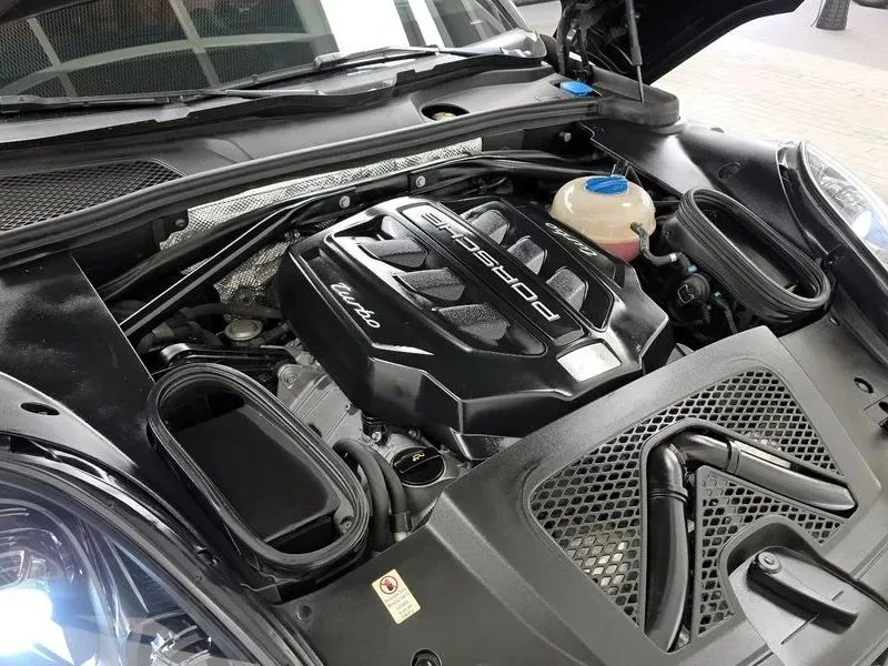 Porsche Macan, снимка 6 - Автомобили и джипове - 56690386