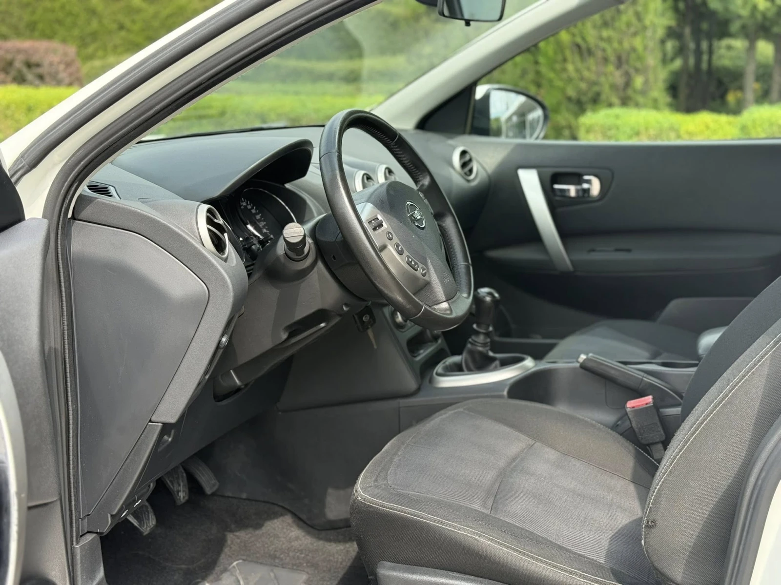 Nissan Qashqai Nissan Qashqai * * * �����* * * 1.5 | Mobile.bg � ����������� 12