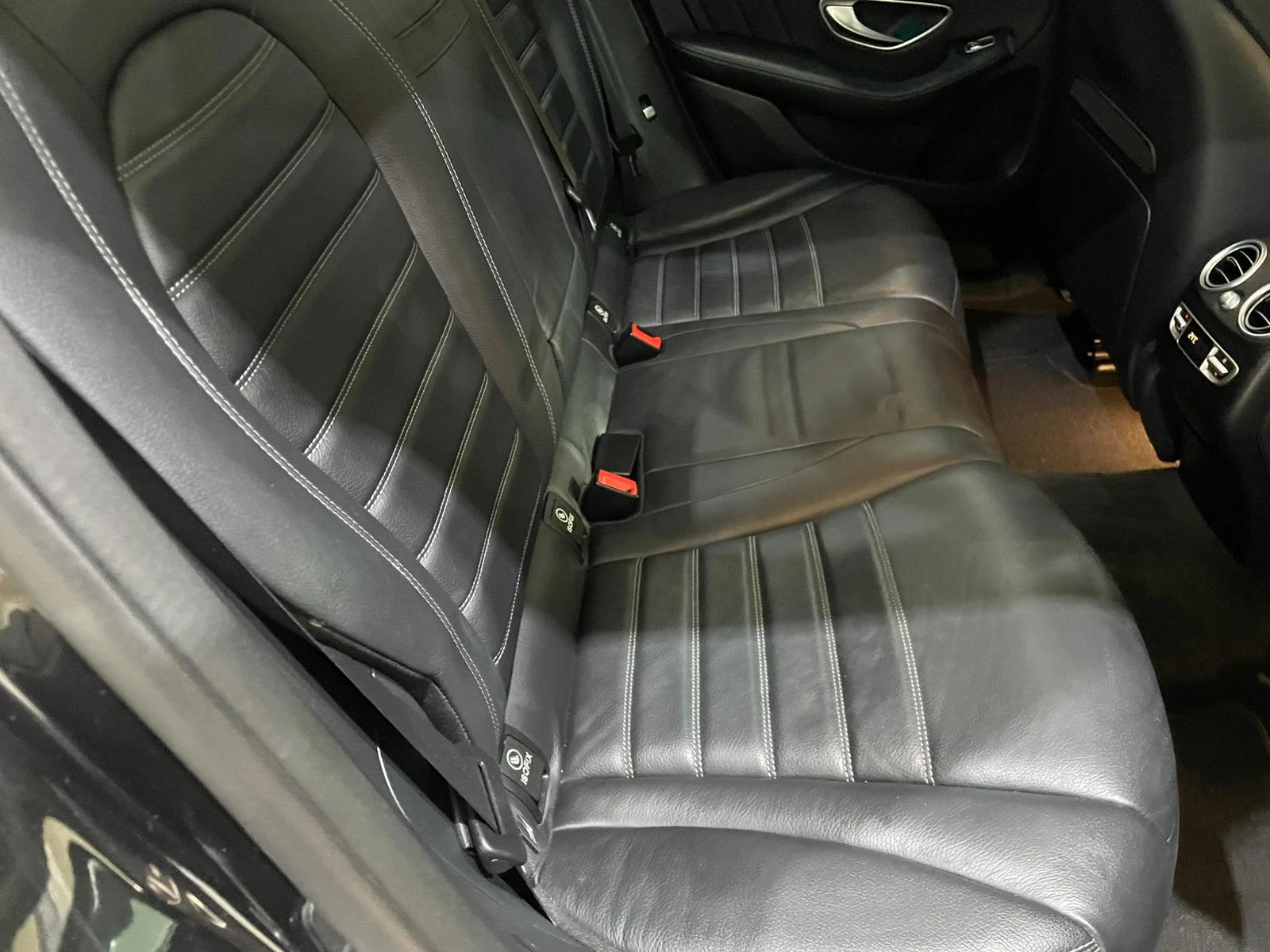 Mercedes-Benz GLC 250 d 4matic ! AMG Line !, снимка 12 - Автомобили и джипове - 54136200