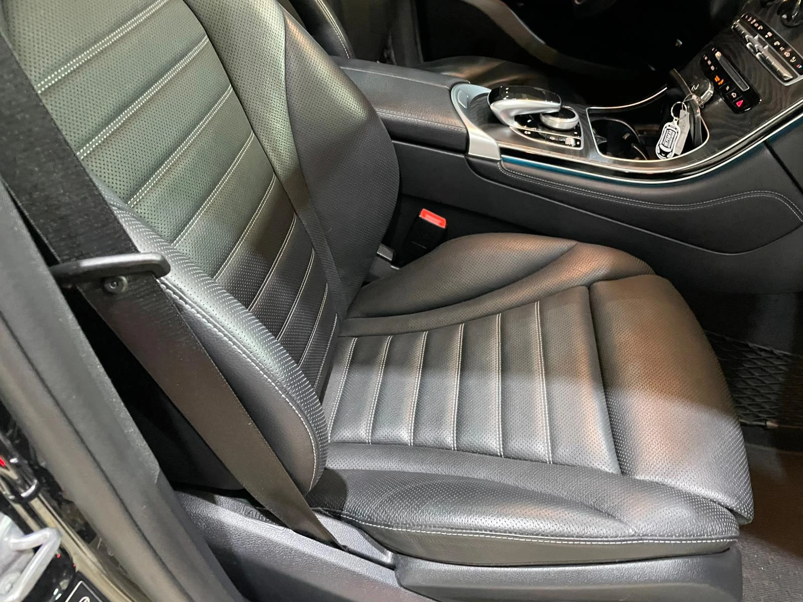 Mercedes-Benz GLC 250 d 4matic ! AMG Line !, снимка 11 - Автомобили и джипове - 54136200