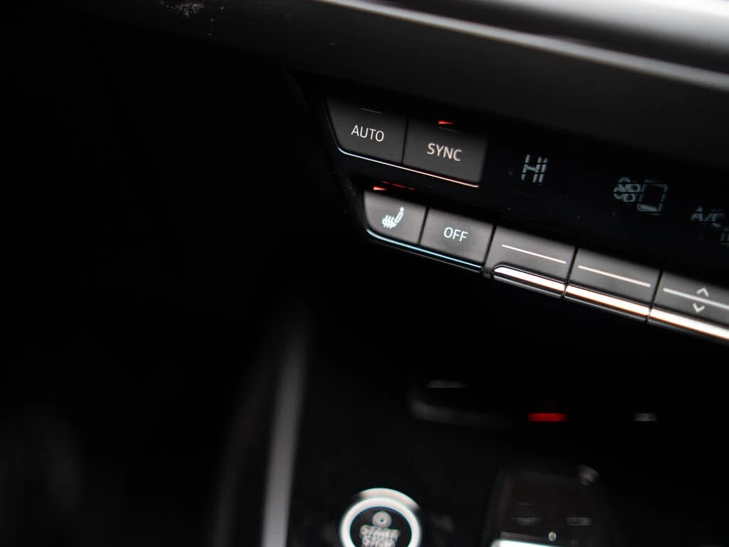 Audi Q4 e-tron Sportback quattro Komfort 50, снимка 17 - Автомобили и джипове - 54336111