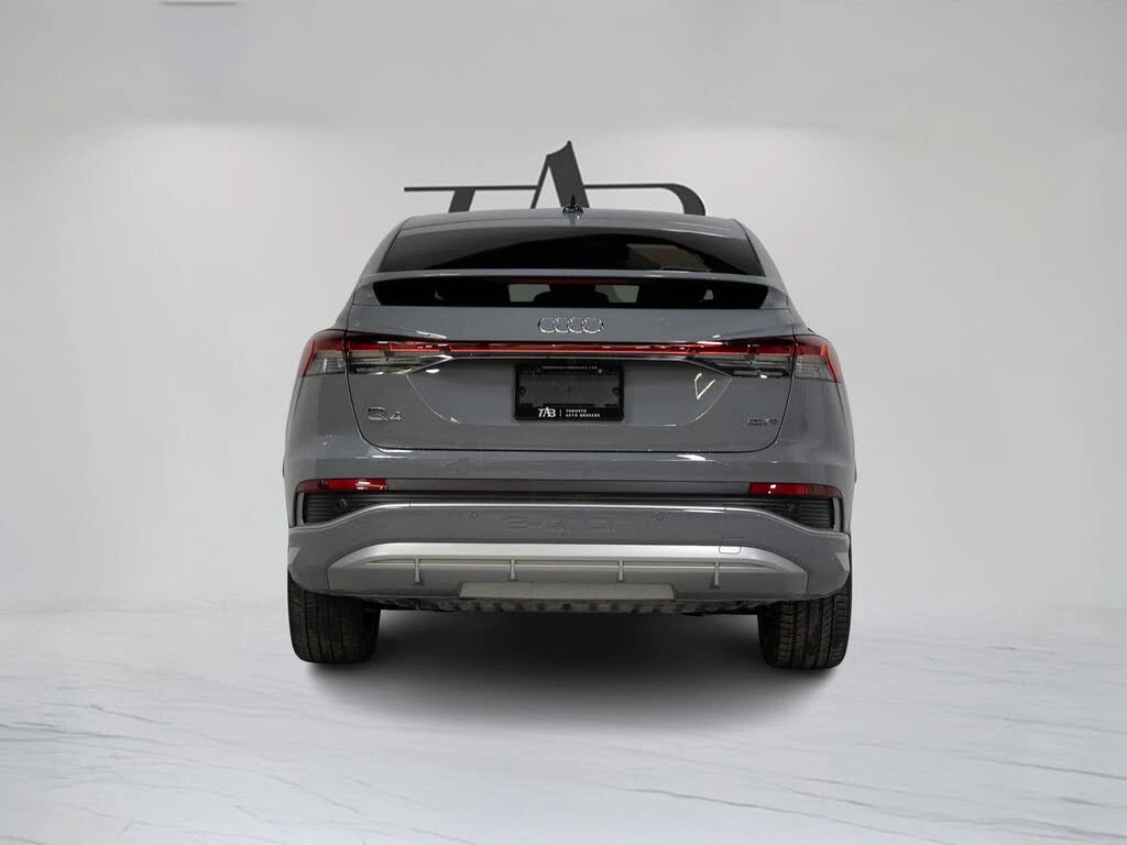 Audi Q4 e-tron Sportback quattro Komfort 50, снимка 7 - Автомобили и джипове - 54336111