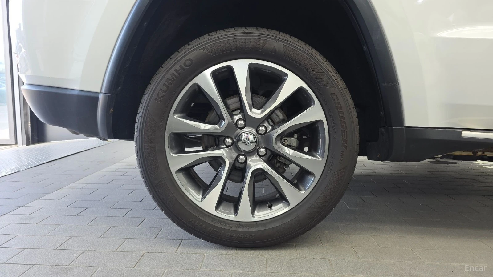Jeep Cherokee LIMITED* 3.6* ПОДГРЕВ* ОБДУХВАНЕ* КАМЕРА* ПАНО* , снимка 16 - Автомобили и джипове - 55615365