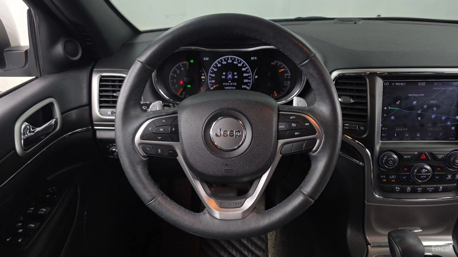Jeep Cherokee LIMITED* 3.6* ПОДГРЕВ* ОБДУХВАНЕ* КАМЕРА* ПАНО* , снимка 6 - Автомобили и джипове - 55615365