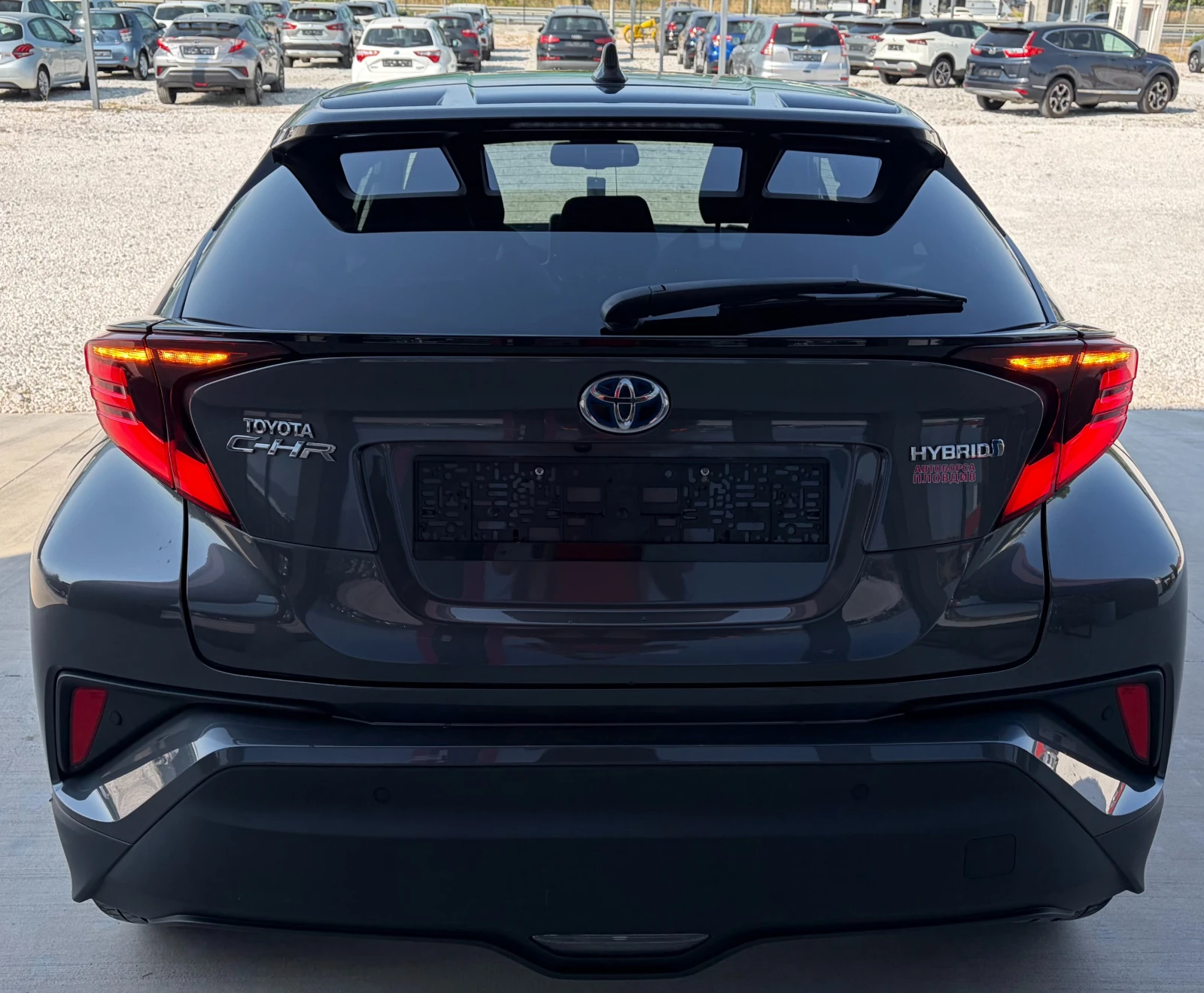 Toyota C-HR 1.8 Hybrid , снимка 5 - Автомобили и джипове - 55911431
