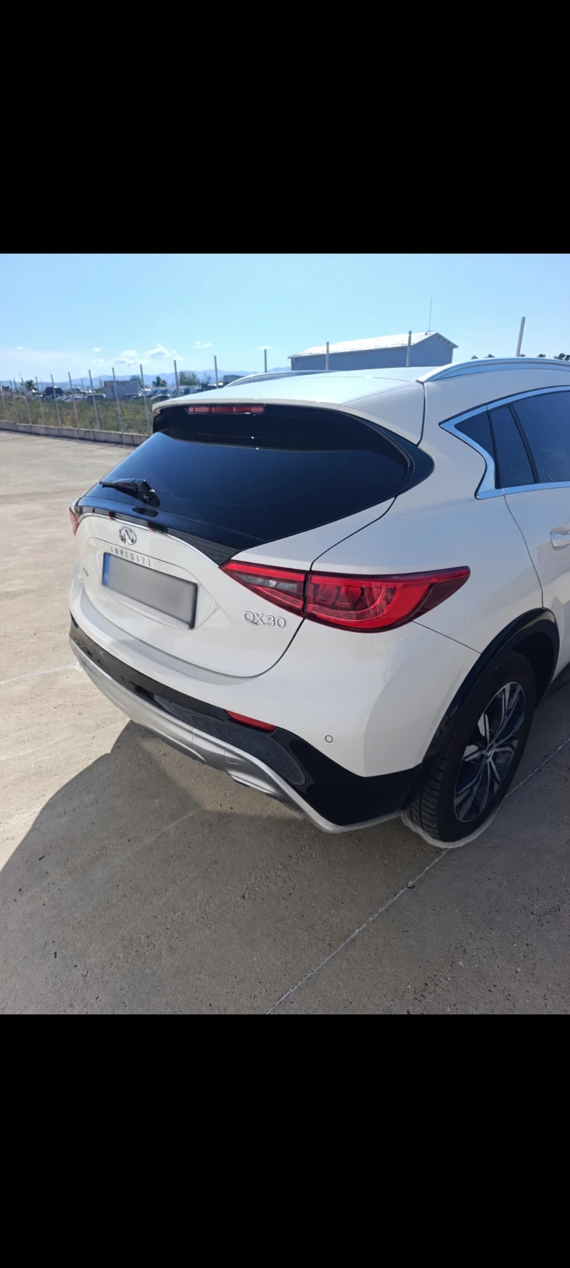 Infiniti QX30, снимка 2 - Автомобили и джипове - 56352867