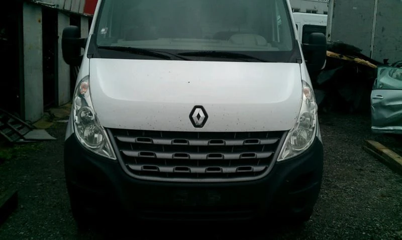 Renault Master 2,3DCI, снимка 4 - Бусове и автобуси - 42072306