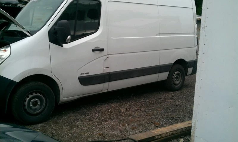 Renault Master 2,3DCI, снимка 7 - Бусове и автобуси - 42072306