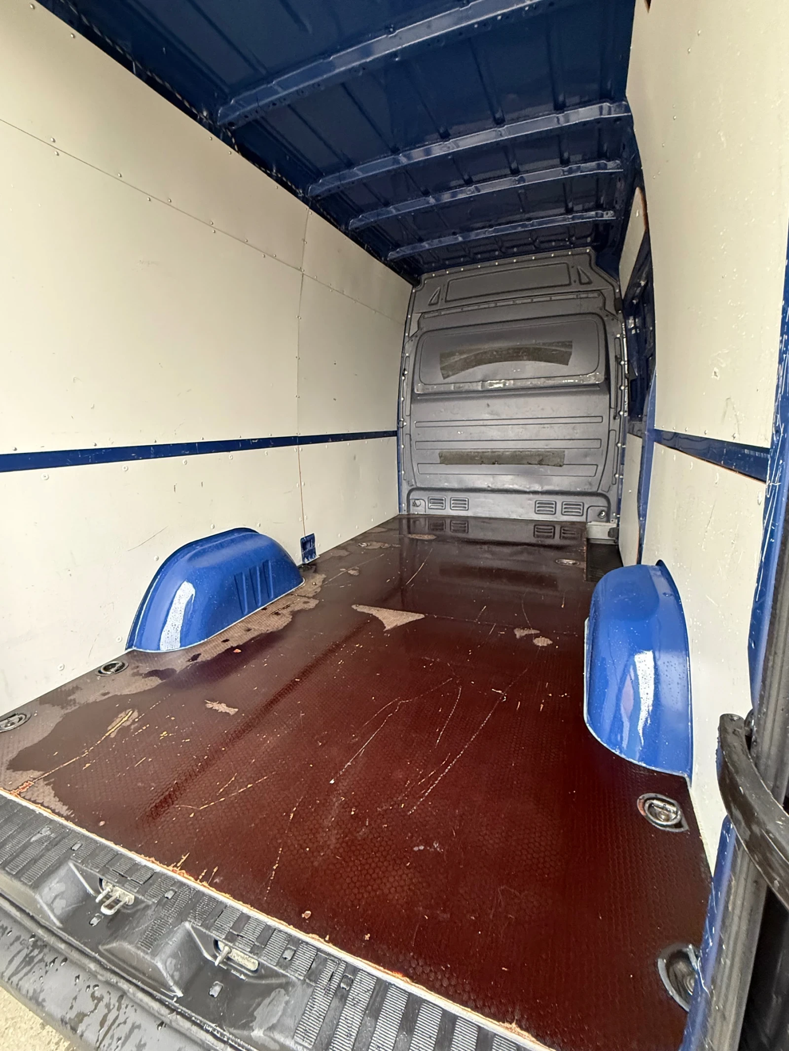 VW Crafter 2.5 TDI - изображение 6