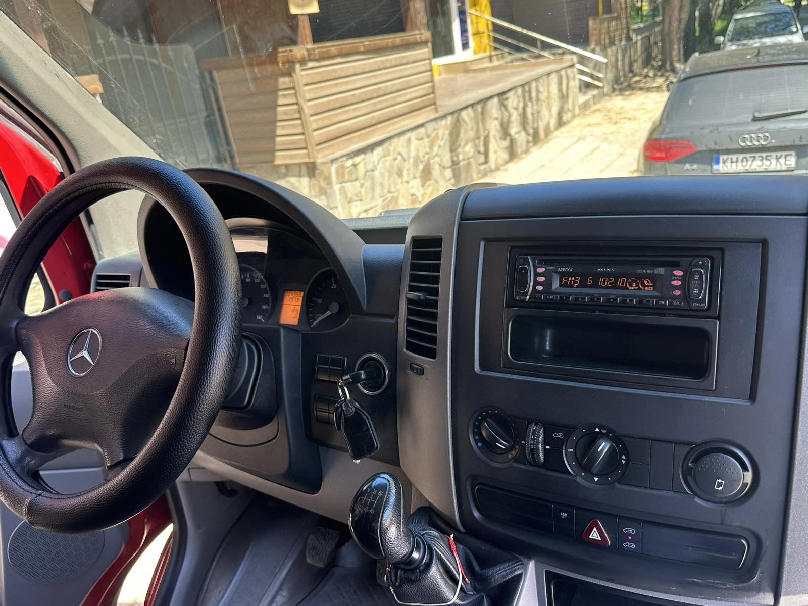 Mercedes-Benz 313, снимка 17 - Бусове и автобуси - 54703858