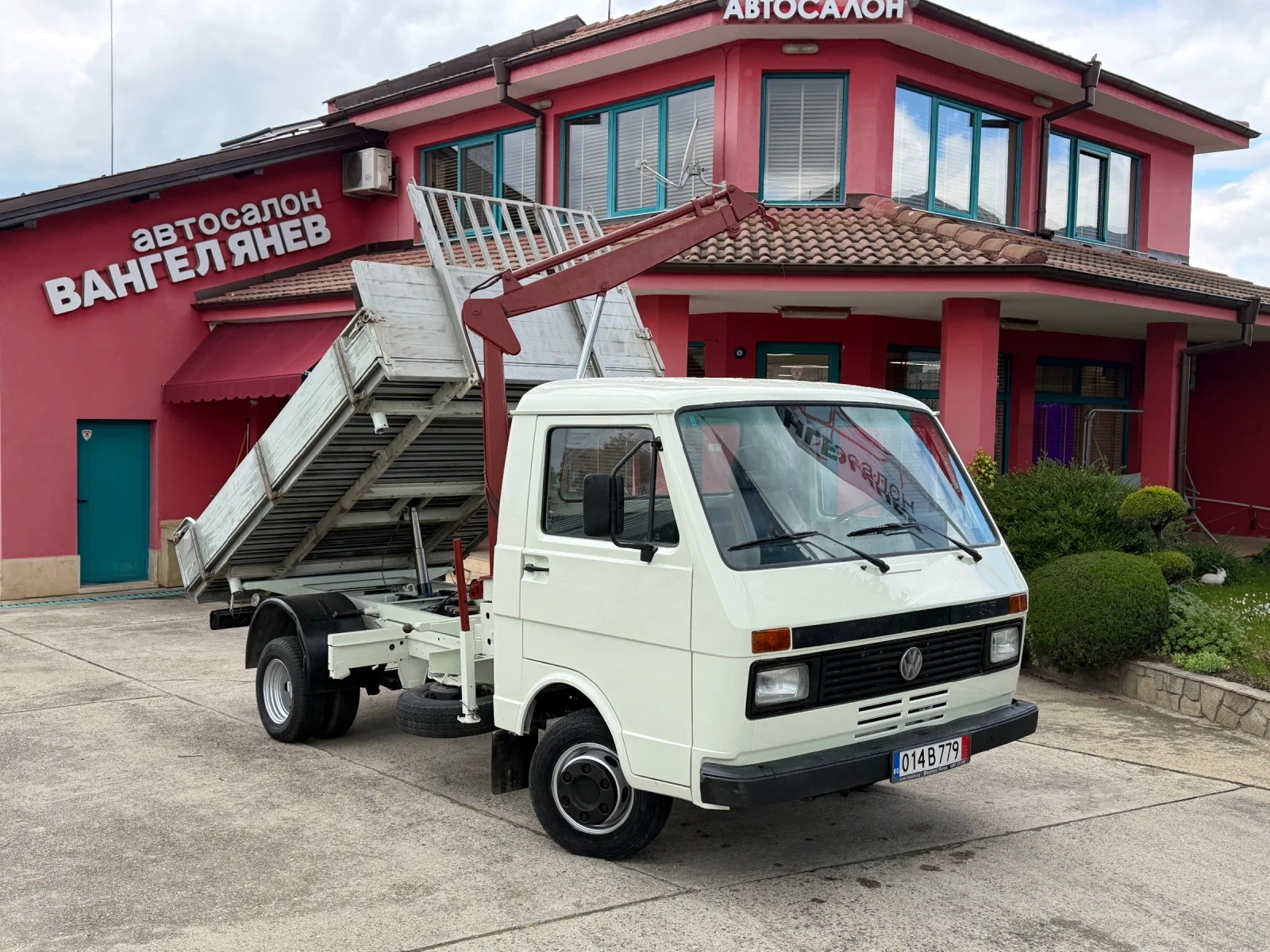 VW Lt Тристранен самосвал + Кран, снимка 14 - Камиони - 54294870
