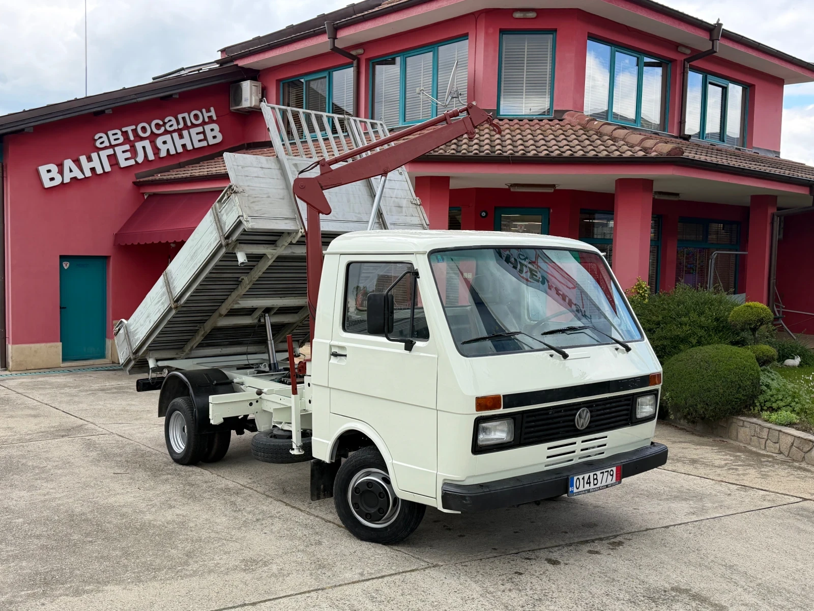 VW Lt Тристранен самосвал + Кран