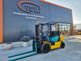 Мотокар Komatsu  2 тона / РАЗТВАРЯ ВИЛИЦИТЕ / АВТОМАТ / ГАЗОКАР / , снимка 2