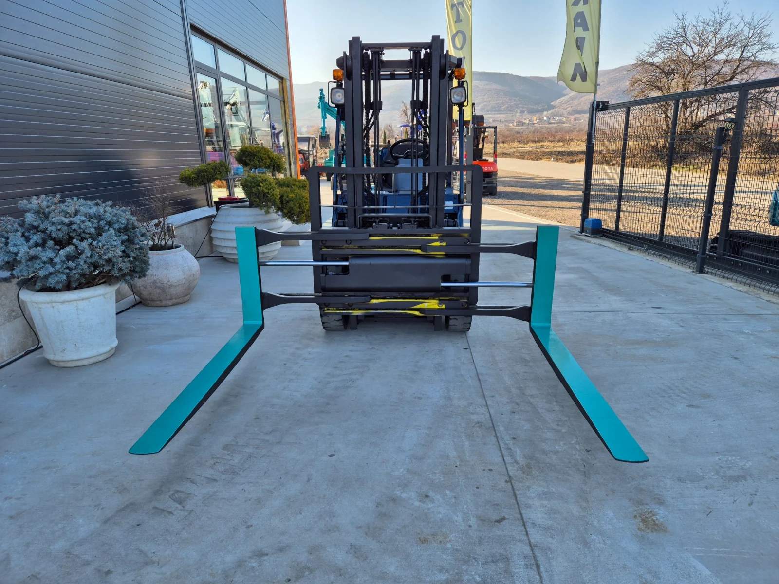  Komatsu  2  /   /  /  /  | Mobile.bg   17