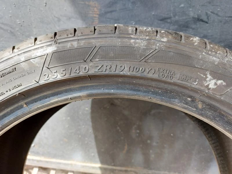 Гуми Летни 255/40R19, снимка 7 - Гуми и джанти - 36802261