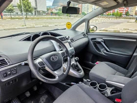 Toyota Verso 2.0 D-4D, 7 MESTA, NAVI, KAMERA, ОБСЛУЖЕНА, снимка 9