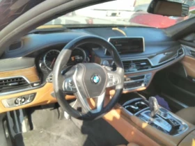 BMW 740 M Sport* Distronic* Harmon* Въздух* Хедъп* Обдухва - [8] 