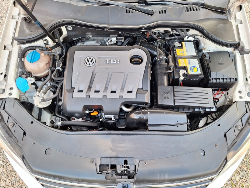VW Passat 2.0tdi , снимка 15 - Автомобили и джипове - 44390523