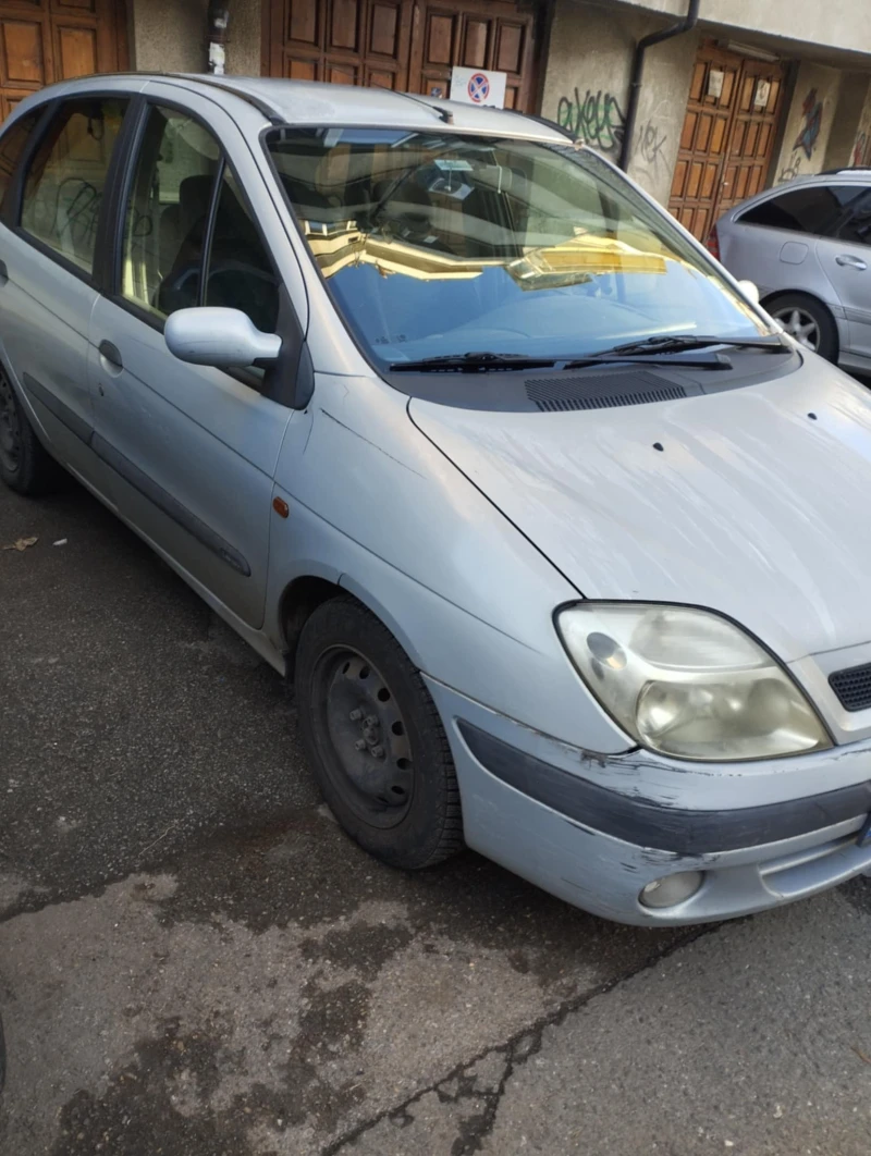 Renault Scenic, снимка 7 - Автомобили и джипове - 48572448