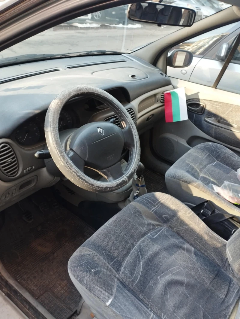 Renault Scenic, снимка 6 - Автомобили и джипове - 48572448