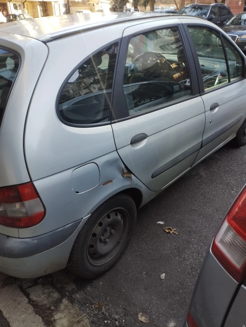 Renault Scenic, снимка 4 - Автомобили и джипове - 48572448