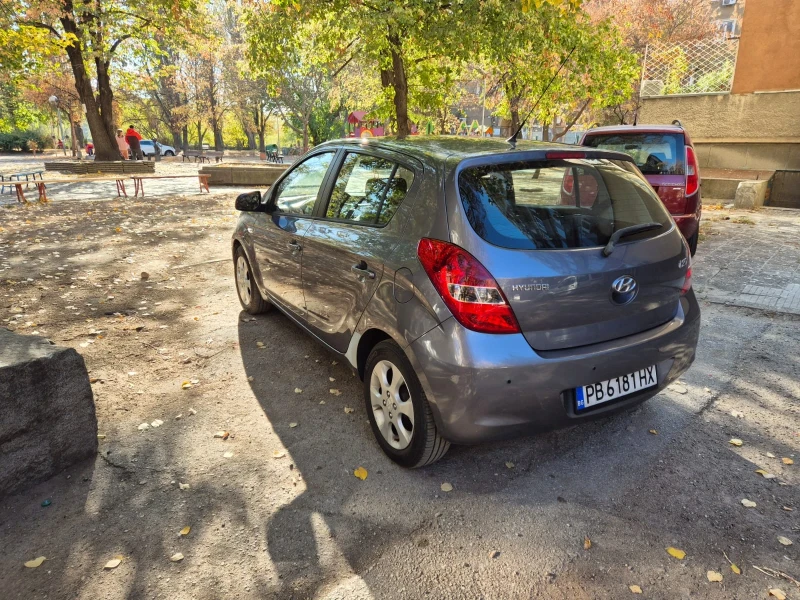 Hyundai I20, снимка 13 - Автомобили и джипове - 48641233