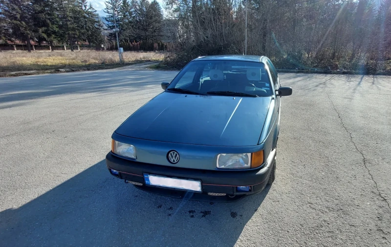 VW Passat, снимка 1 - Автомобили и джипове - 48970953