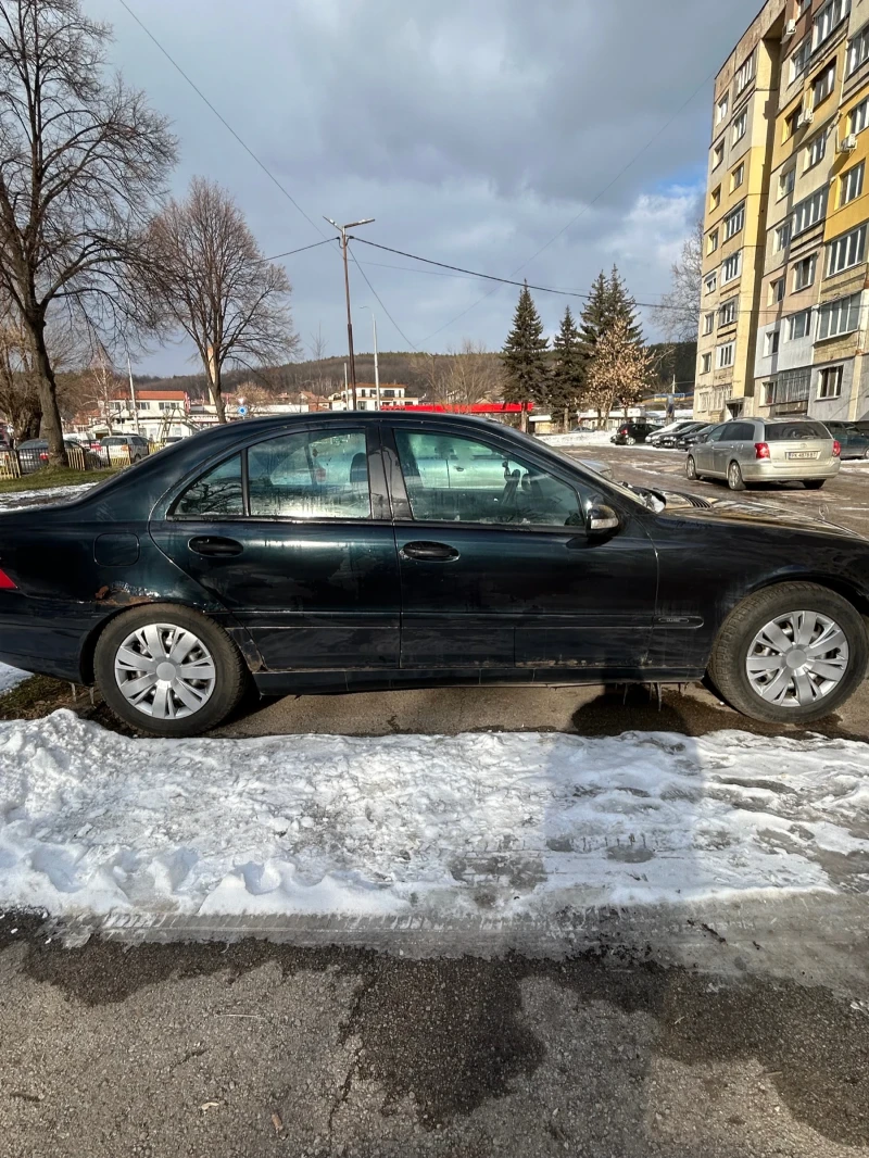 Mercedes-Benz C 200, снимка 3 - Автомобили и джипове - 49198782